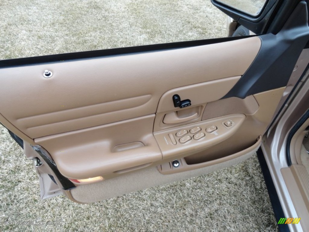 1996 Ford Crown Victoria LX Beige Door Panel Photo #78948398