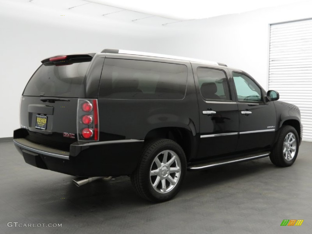 2013 Yukon XL Denali - Onyx Black / Ebony photo #2