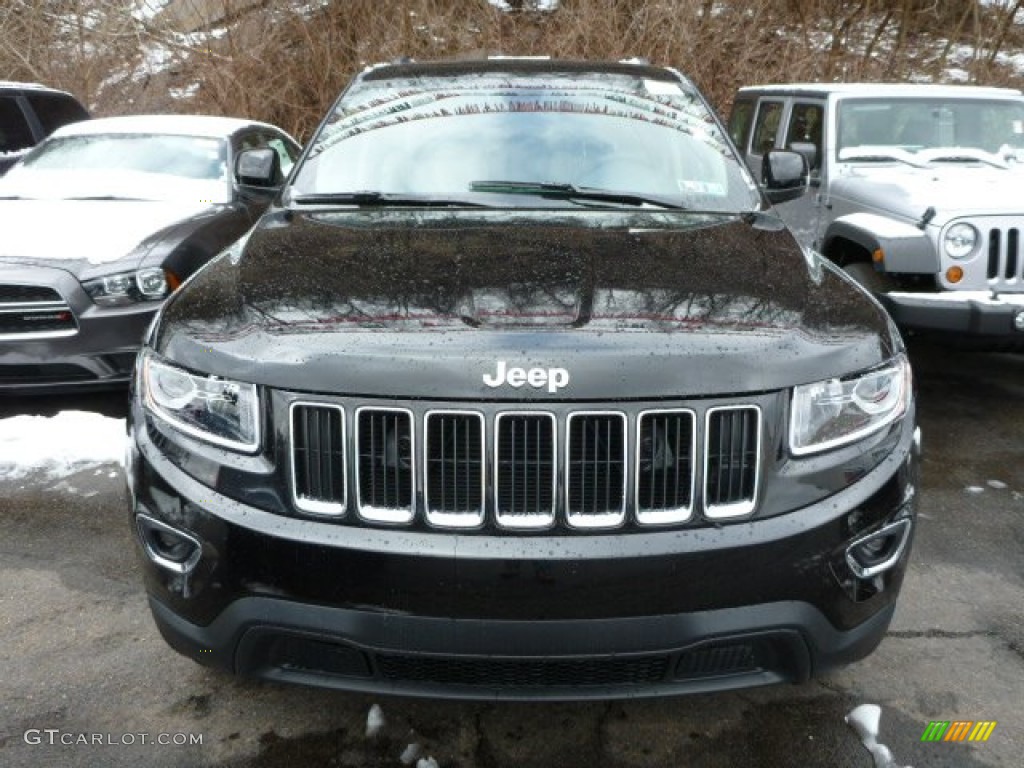 2014 Grand Cherokee Laredo 4x4 - Brilliant Black Crystal Pearl / New Zealand Black/Light Frost photo #6