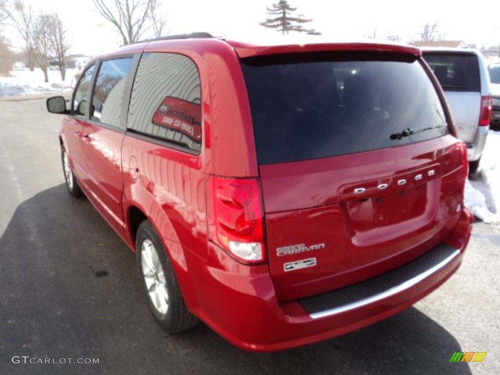 2013 Grand Caravan SXT - Redline 2 Coat Pearl / Black/Light Graystone photo #3