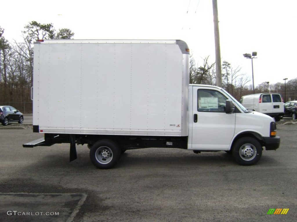 2013 Express Cutaway 3500 Moving Van - Summit White / Medium Pewter photo #4