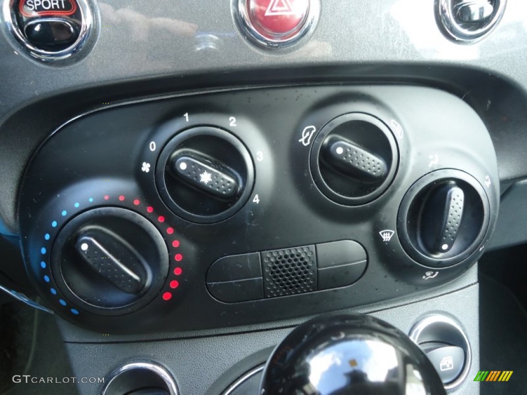 2012 Fiat 500 Pop Controls Photo #78958609