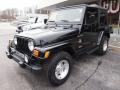 Black - Wrangler Sahara 4x4 Photo No. 2