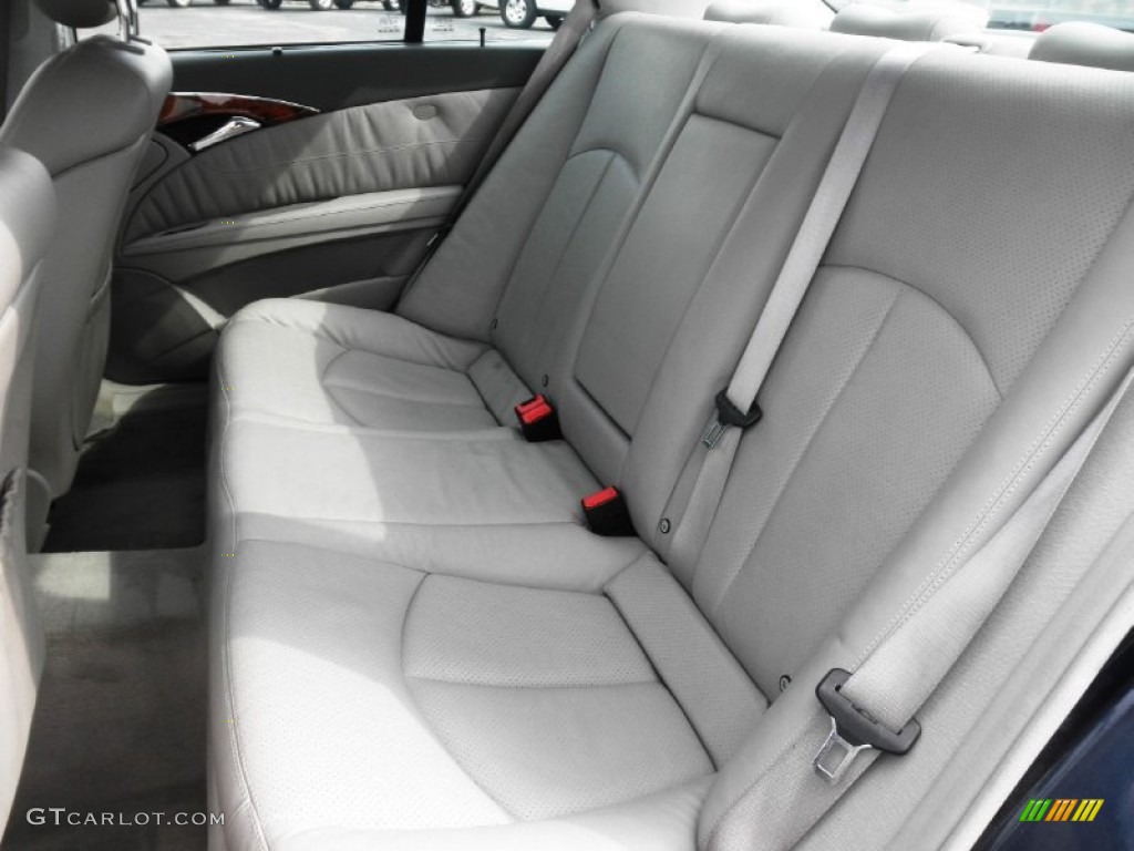 2005 E 500 Sedan - Midnight Blue / Stone photo #23