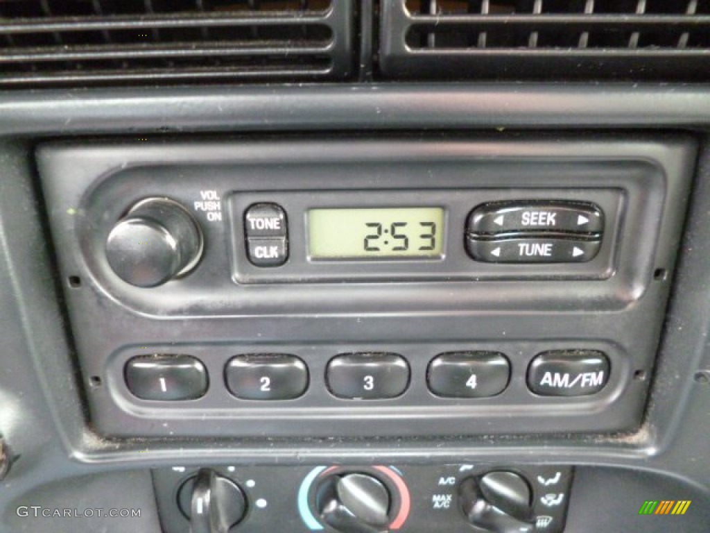 2000 Ford Ranger XL Regular Cab Audio System Photos