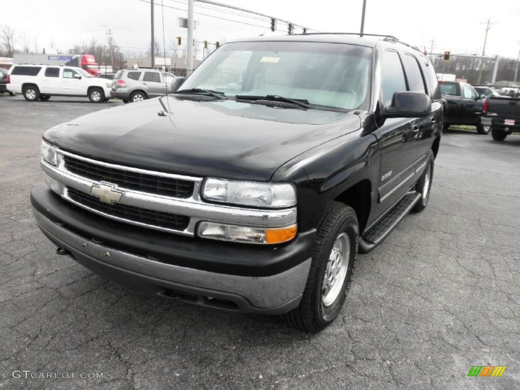 2001 Tahoe LT 4x4 - Onyx Black / Graphite/Medium Gray photo #3