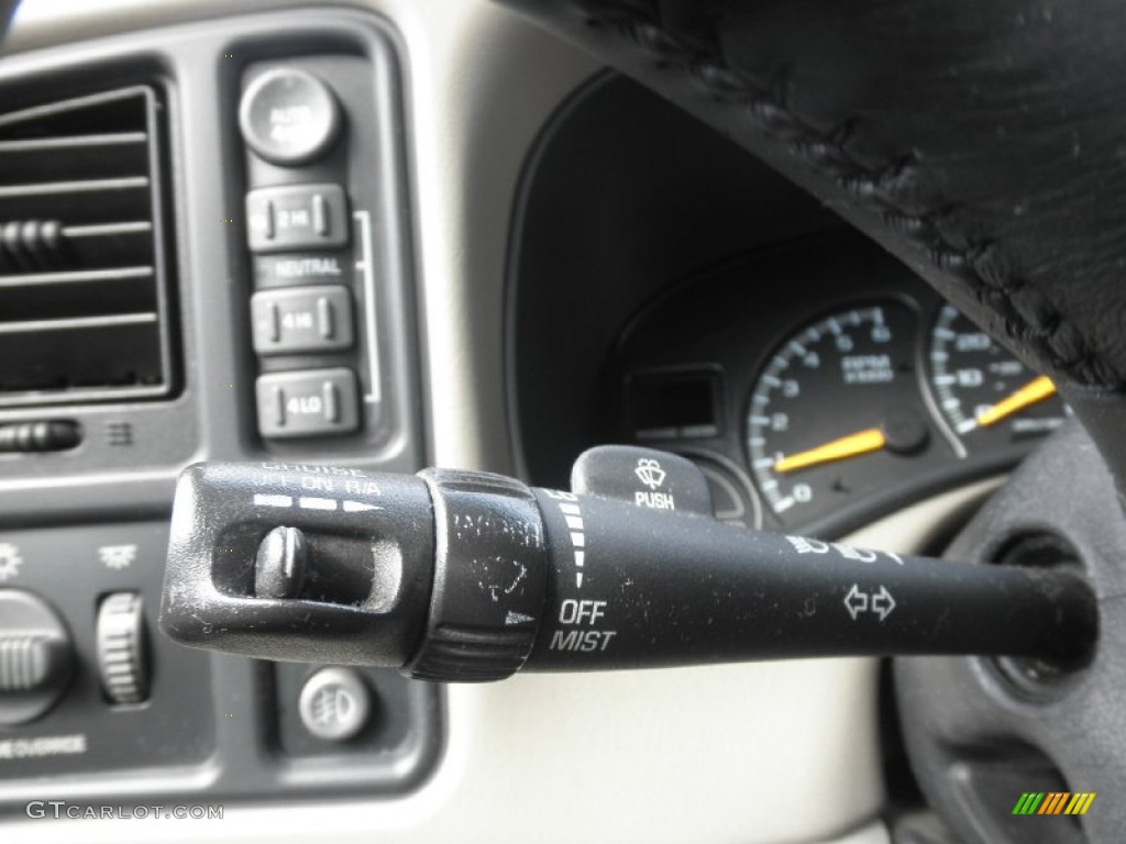 2001 Tahoe LT 4x4 - Onyx Black / Graphite/Medium Gray photo #11