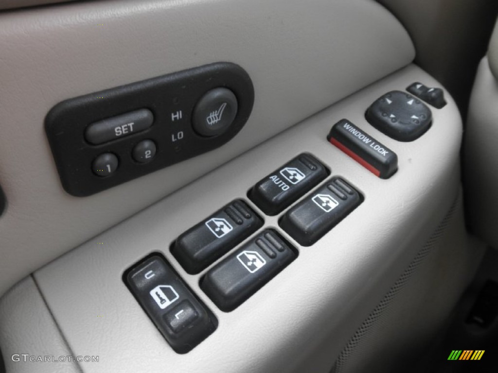 2001 Tahoe LT 4x4 - Onyx Black / Graphite/Medium Gray photo #13