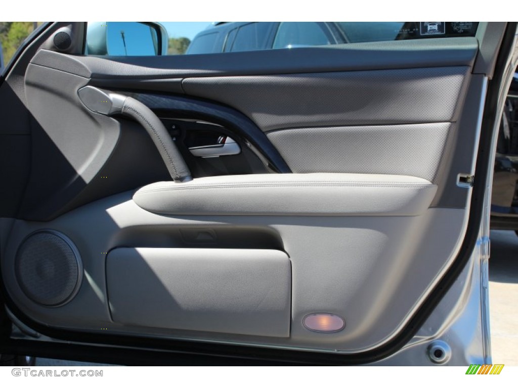 2010 RL Technology - Platinum Frost Metallic / Taupe Gray photo #17