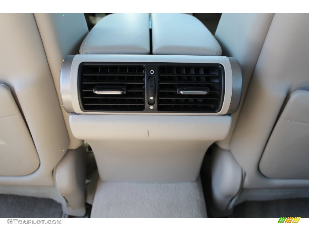 2010 RL Technology - Platinum Frost Metallic / Taupe Gray photo #38