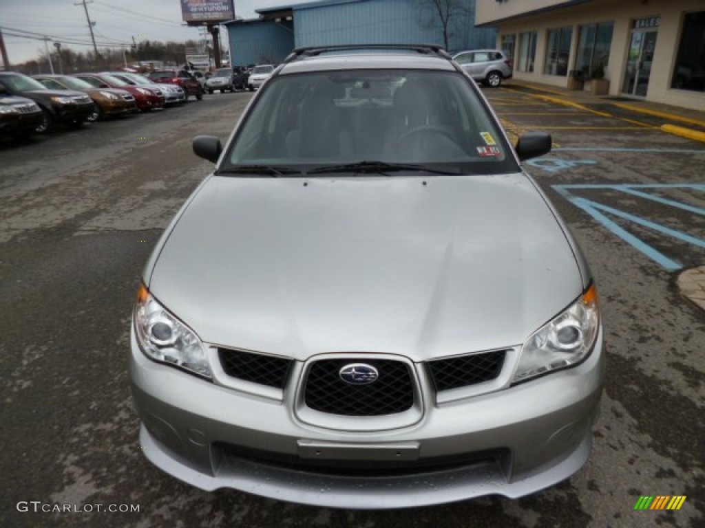 2007 Impreza 2.5i Wagon - Crystal Gray Metallic / Anthracite Black photo #2