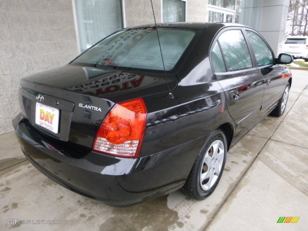 2004 Elantra GLS Sedan - Black Obsidian / Dark Gray photo #2