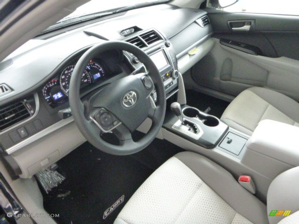 2013 Camry LE - Cosmic Gray Metallic / Ash photo #17