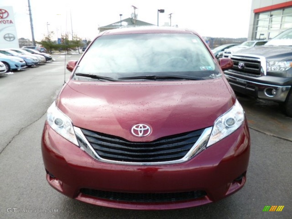 2012 Sienna LE AWD - Salsa Red Pearl / Light Gray photo #2