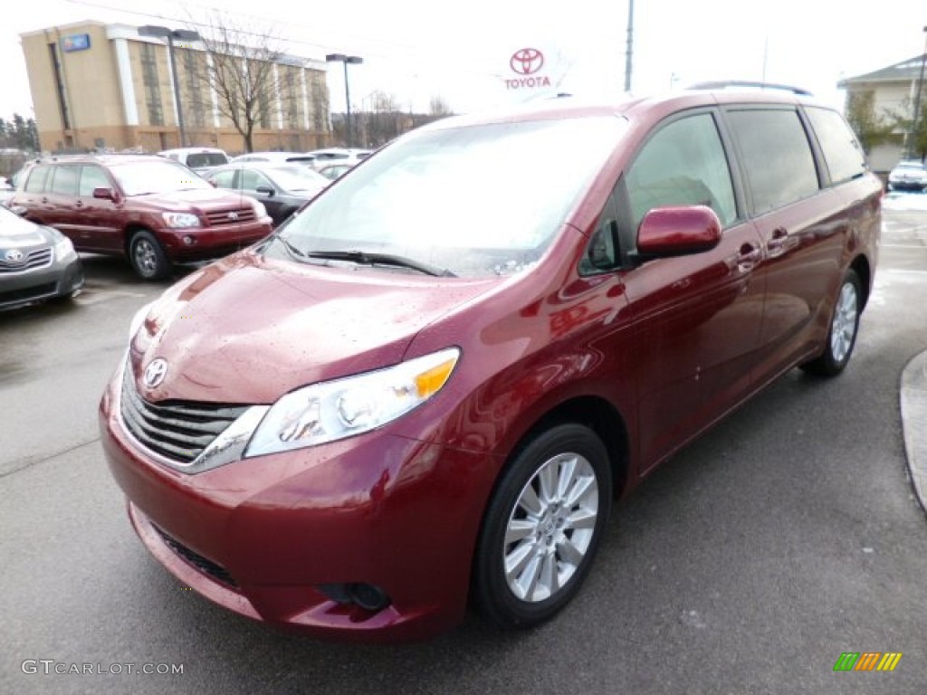2012 Sienna LE AWD - Salsa Red Pearl / Light Gray photo #3