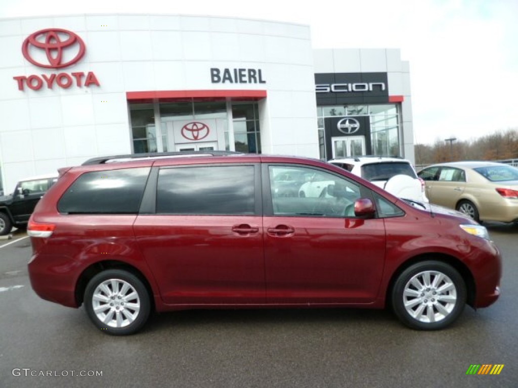 2012 Sienna LE AWD - Salsa Red Pearl / Light Gray photo #7