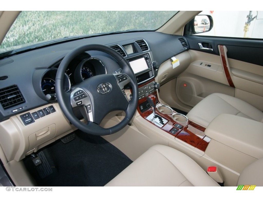 Sand Beige Interior 2013 Toyota Highlander Hybrid Limited 4WD Photo #78972511