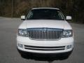 Oxford White - Navigator Luxury Photo No. 13