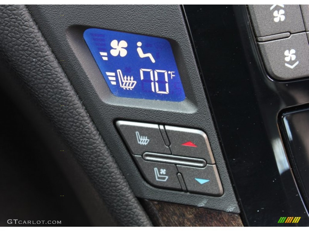 2011 Cadillac CTS -V Coupe Controls Photo #78973939