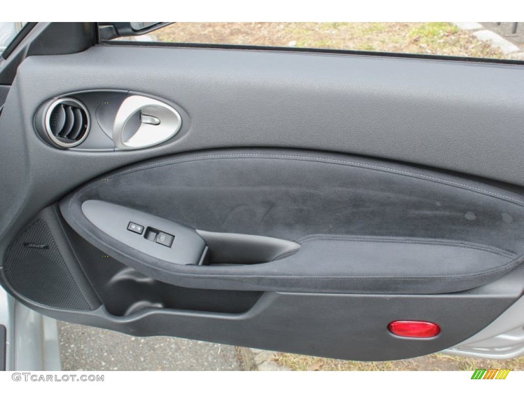 2010 Nissan 370Z Touring Roadster Wine Leather Door Panel Photo #78974233