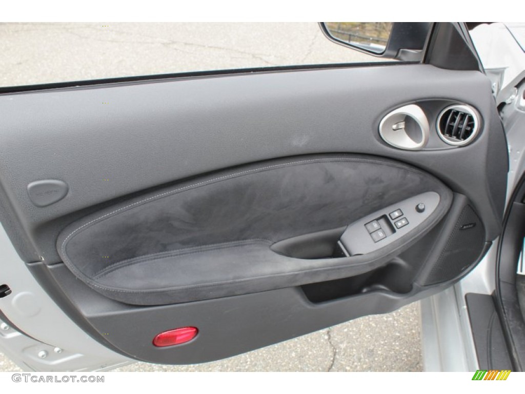 2010 Nissan 370Z Touring Roadster Wine Leather Door Panel Photo #78974287