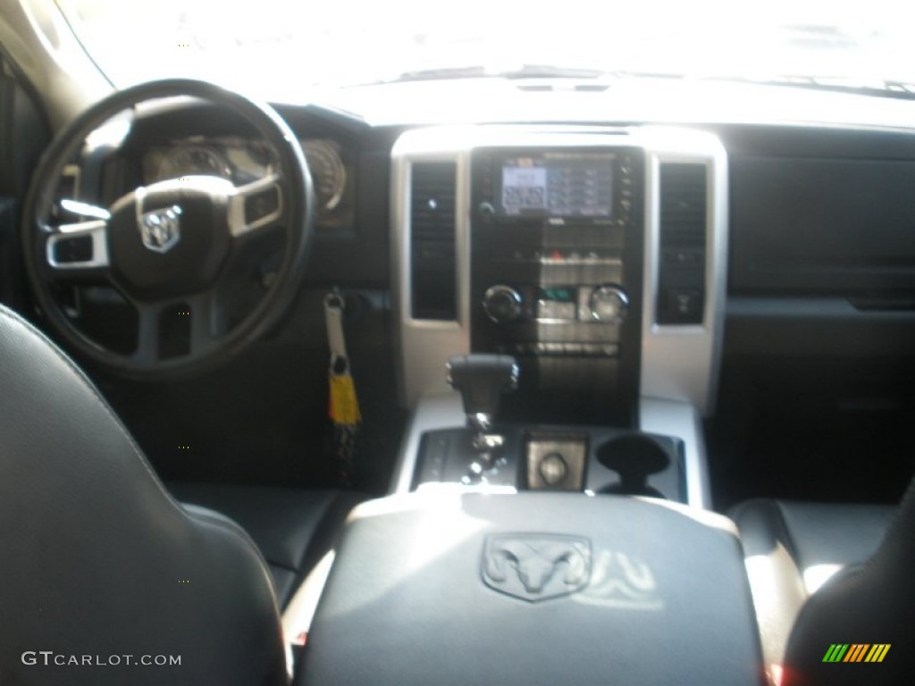 2010 Ram 1500 Sport Crew Cab - Stone White / Dark Slate Gray photo #3