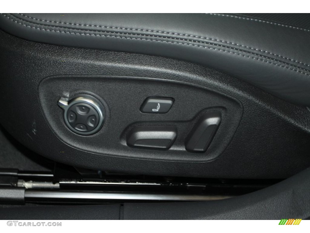 2013 Audi S6 4.0 TFSI quattro Sedan Controls Photo #78974997