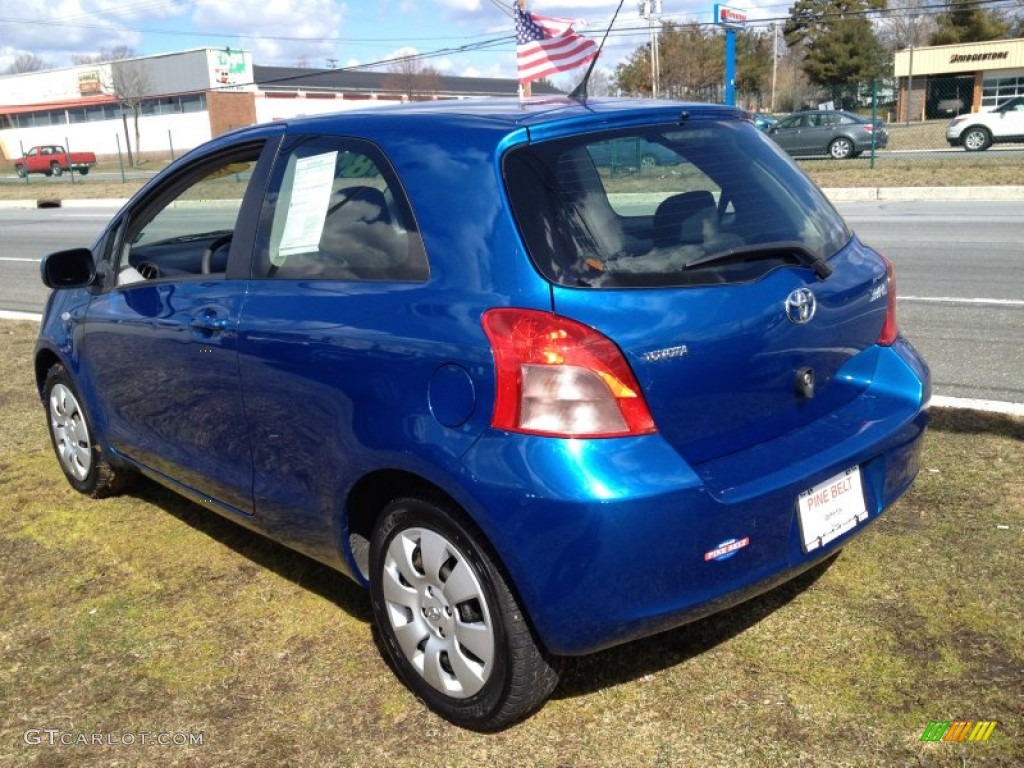 2007 Yaris 3 Door Liftback - Blazing Blue Metallic / Dark Charcoal photo #5