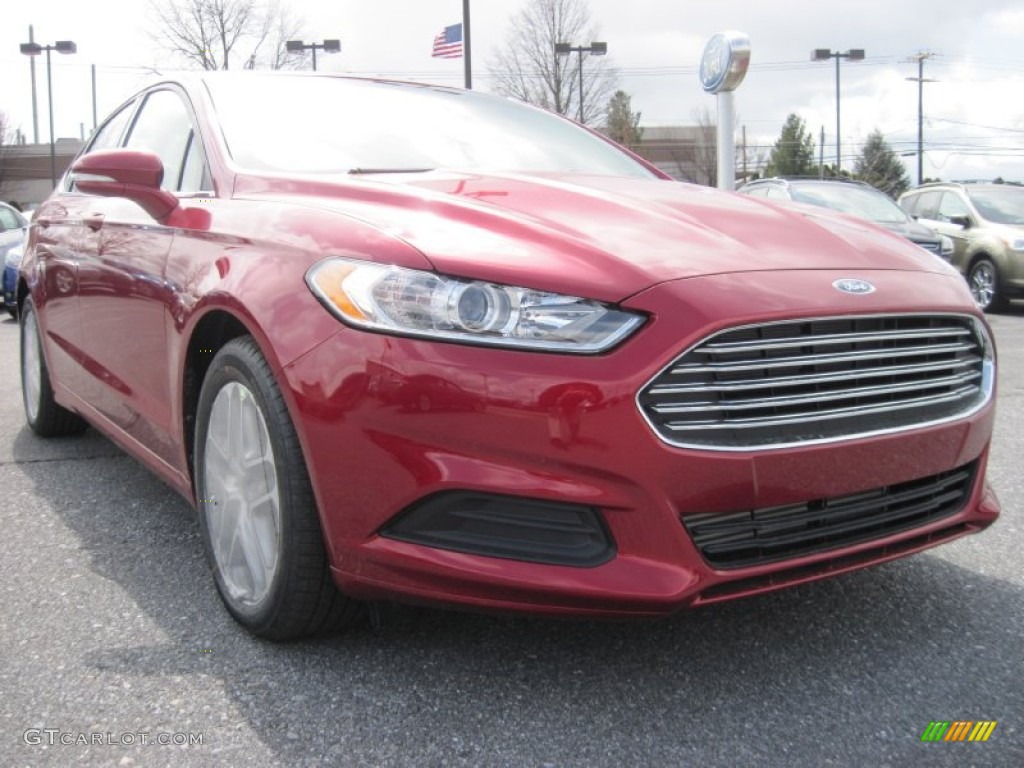 2013 Fusion SE 1.6 EcoBoost - Ruby Red Metallic / Dune photo #1