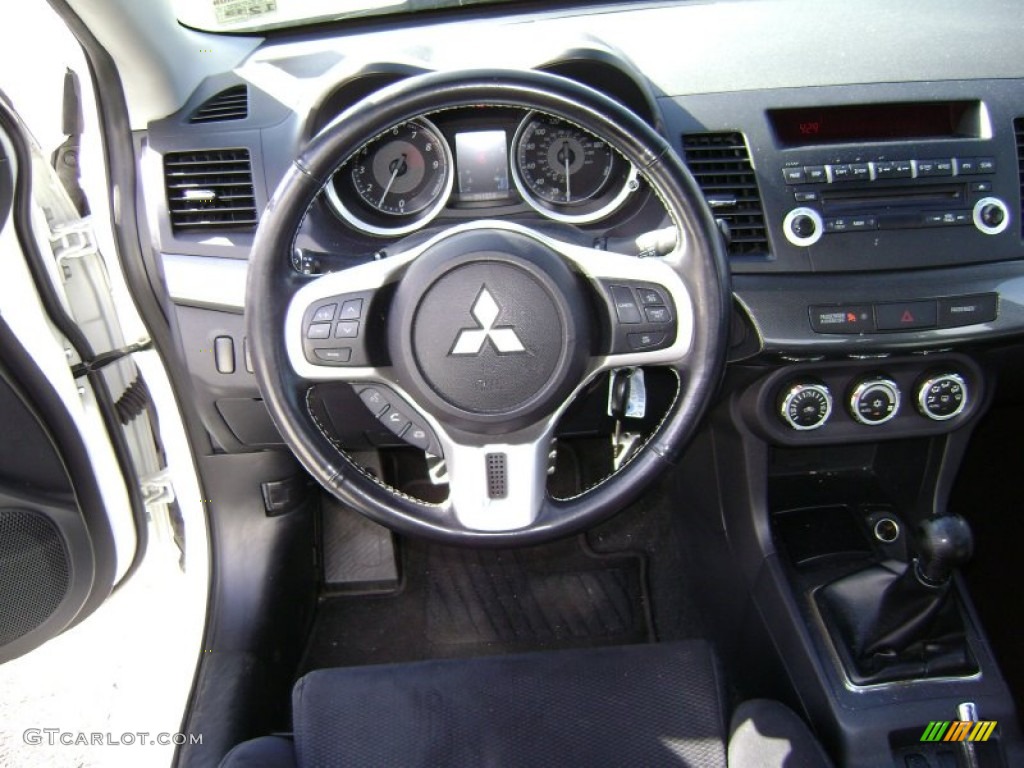 2010 Mitsubishi Lancer Evolution GSR Steering Wheel Photos