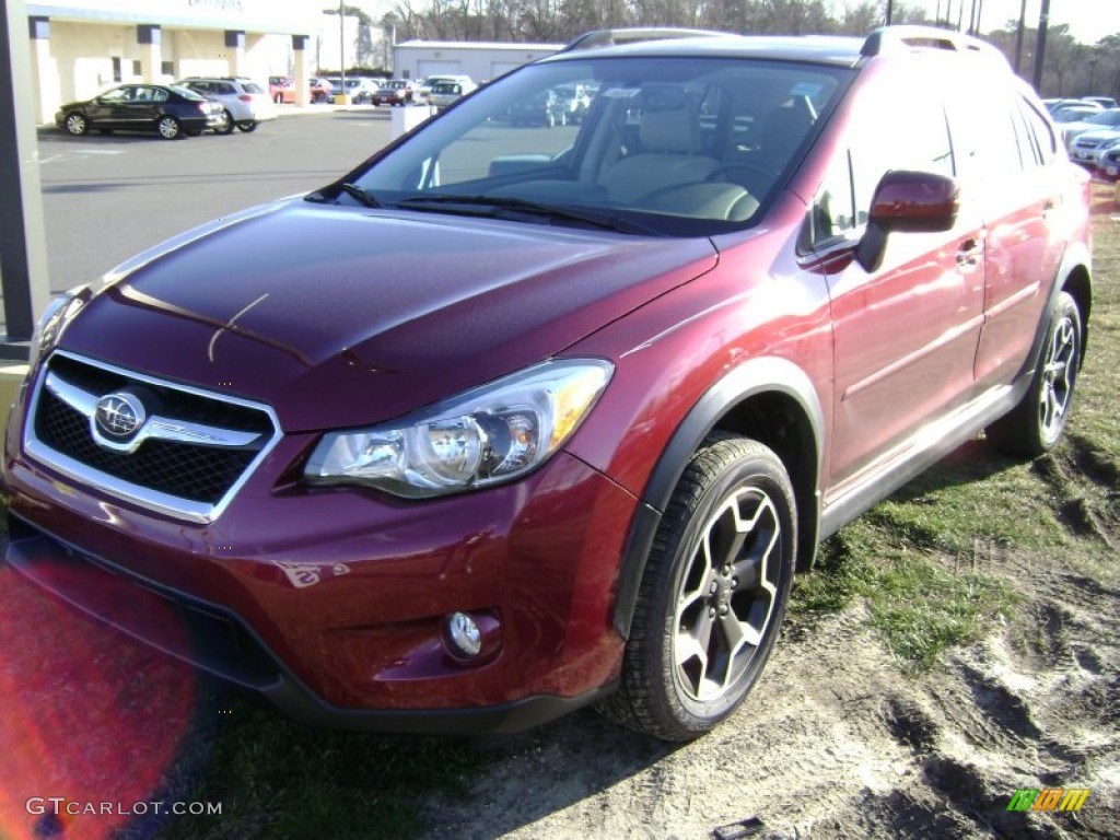 2013 XV Crosstrek 2.0 Premium - Venetian Red Pearl / Ivory photo #1