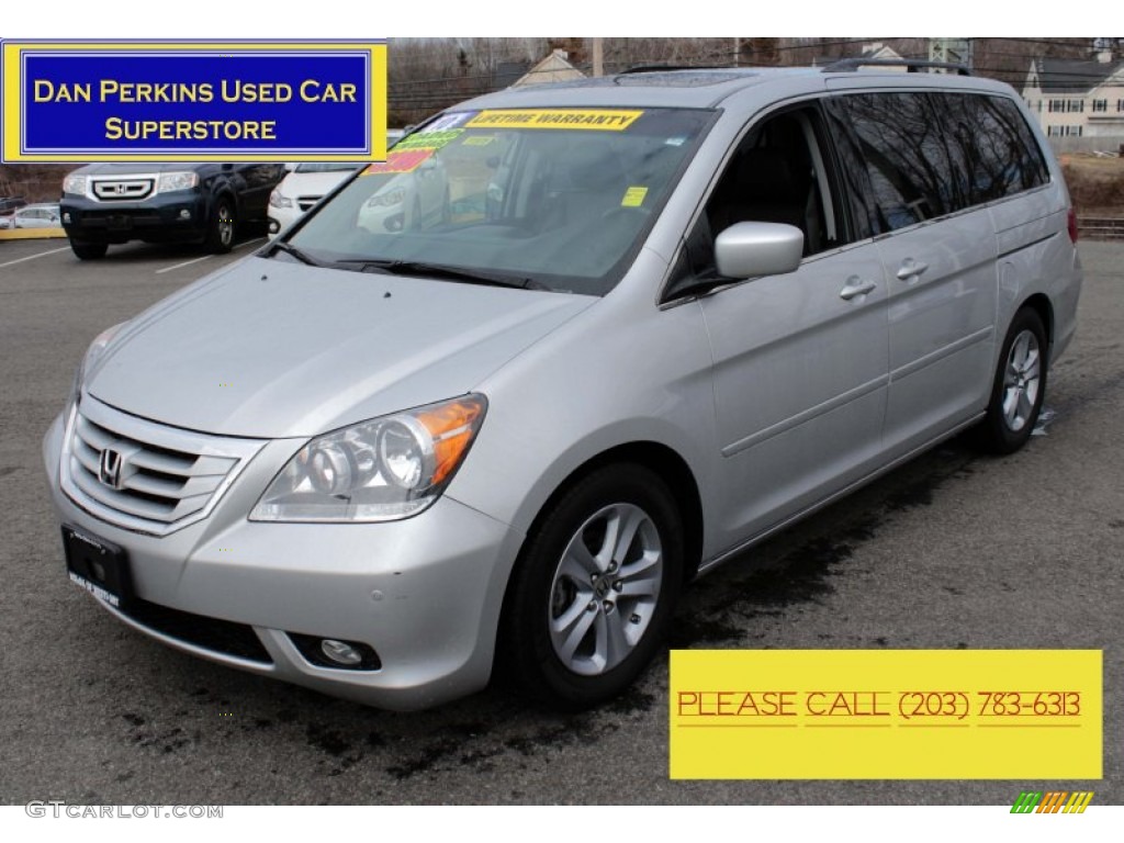 Alabaster Silver Metallic Honda Odyssey