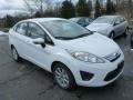 2013 Oxford White Ford Fiesta SE Sedan  photo #1