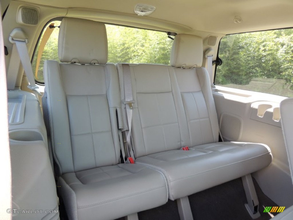 2013 Lincoln Navigator 4x2 Rear Seat Photo #78986095