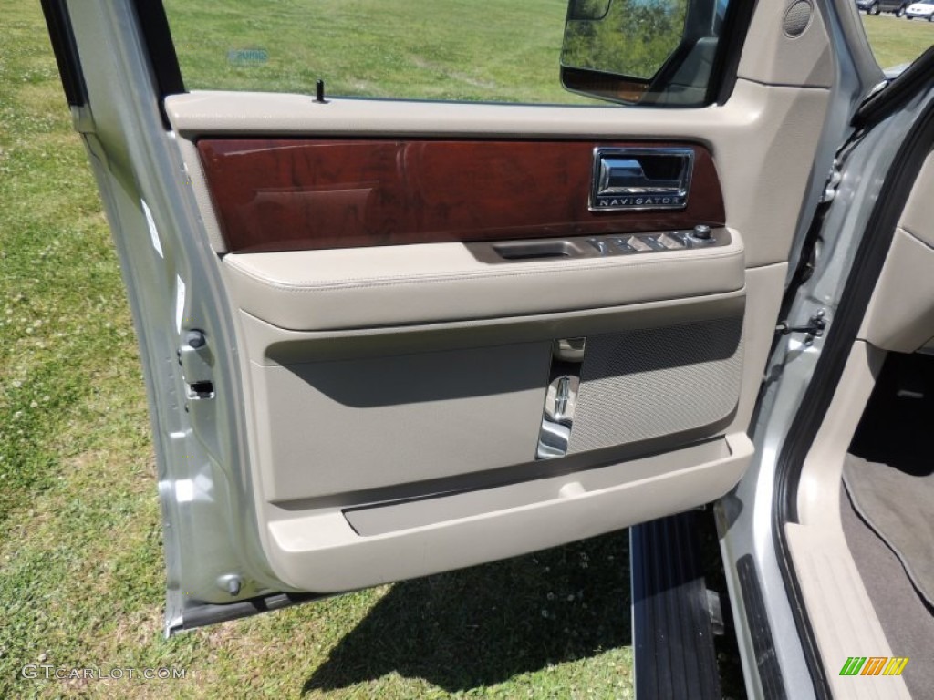 2013 Lincoln Navigator 4x2 Door Panel Photos