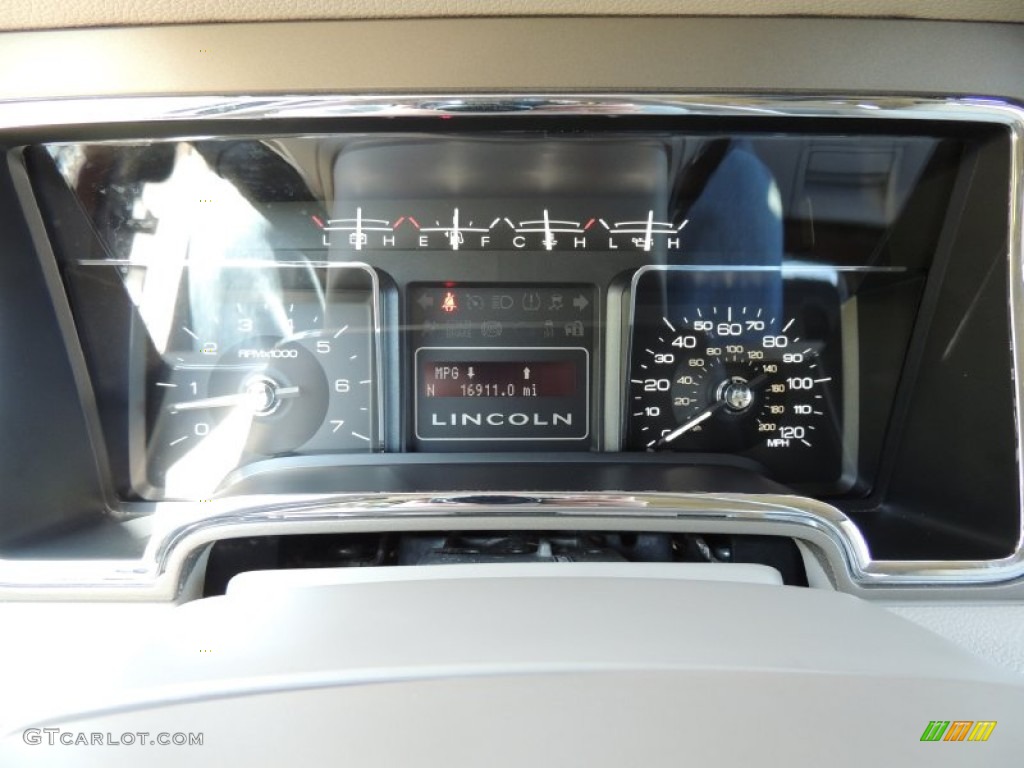 2013 Lincoln Navigator 4x2 Gauges Photo #78986275