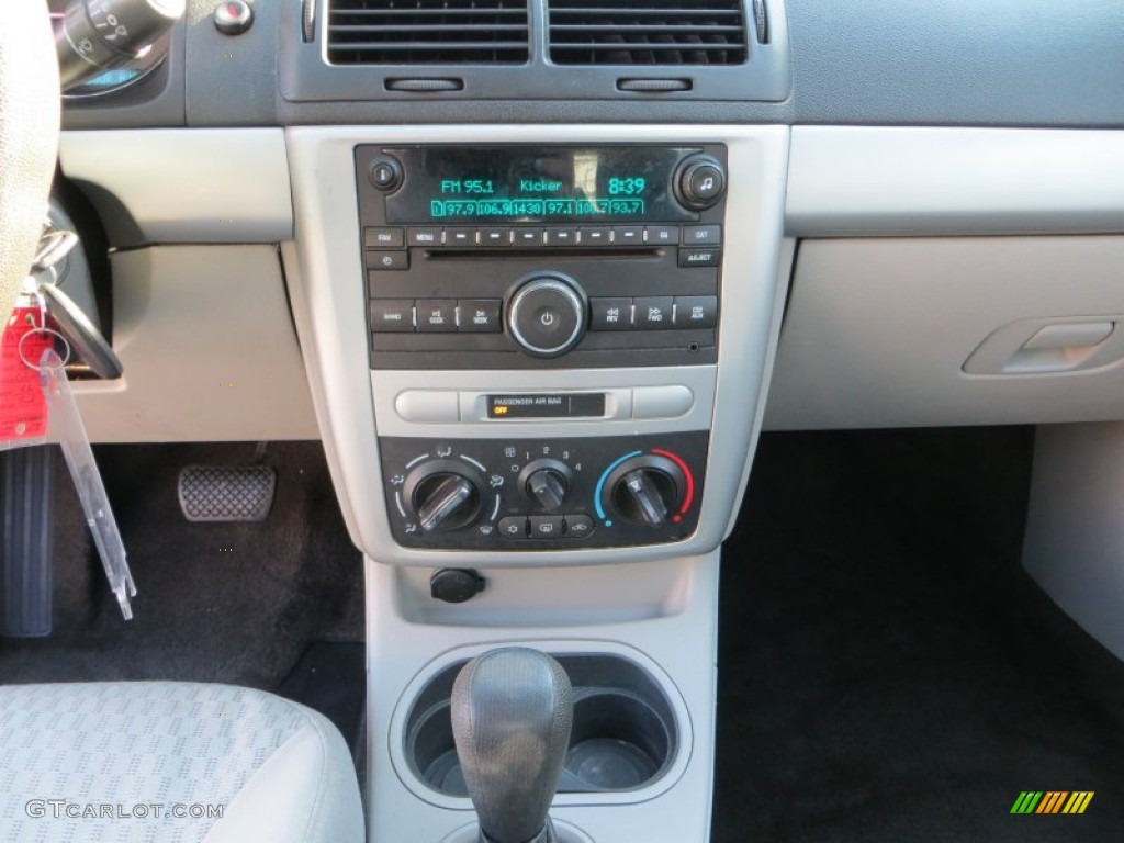 2010 Cobalt LT Sedan - Victory Red / Gray photo #41