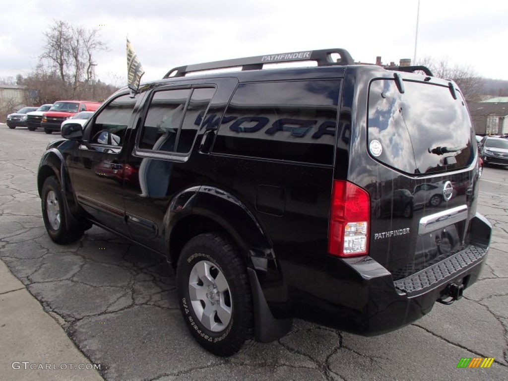 2006 Pathfinder S 4x4 - Super Black / Desert photo #6