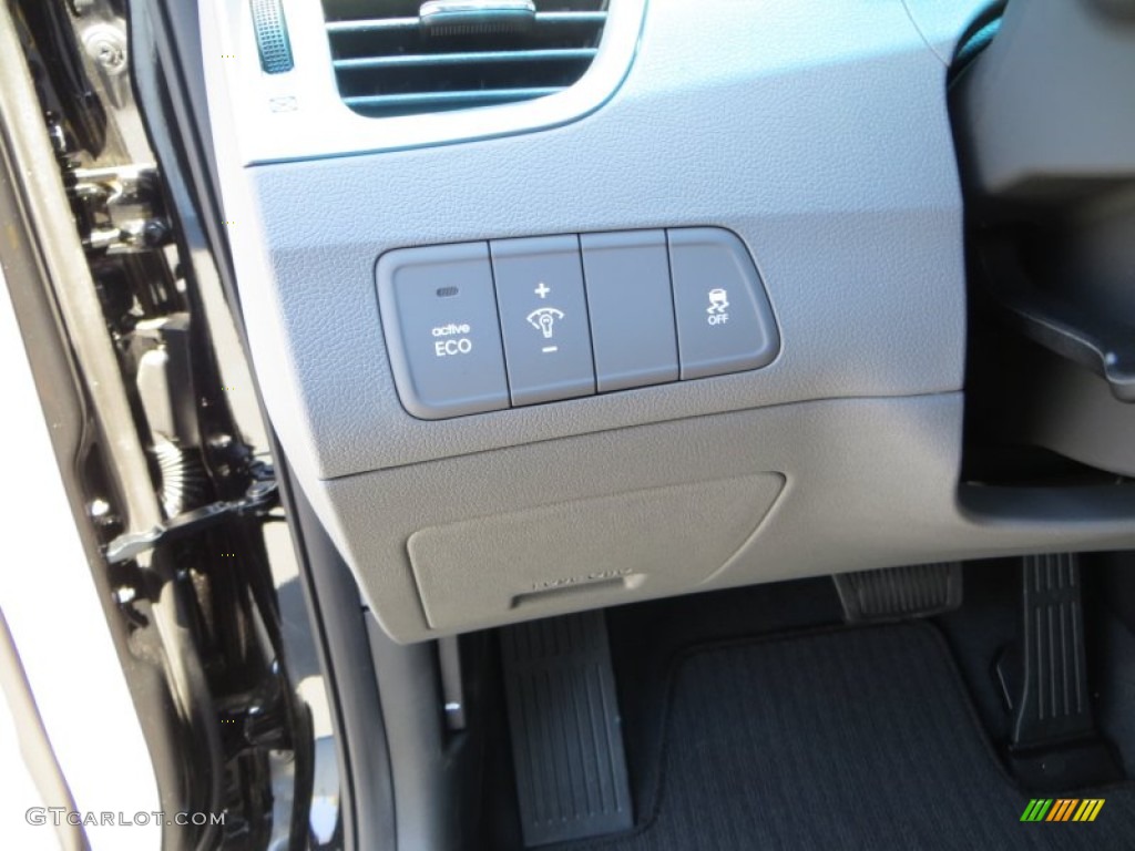 2013 Elantra Coupe GS - Black Noir Pearl / Gray photo #29