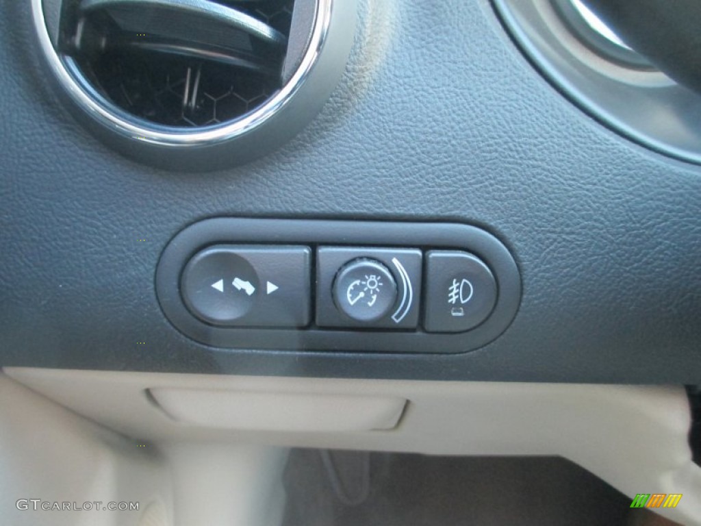 2007 Pontiac G6 GTP Sedan Controls Photo #78992050