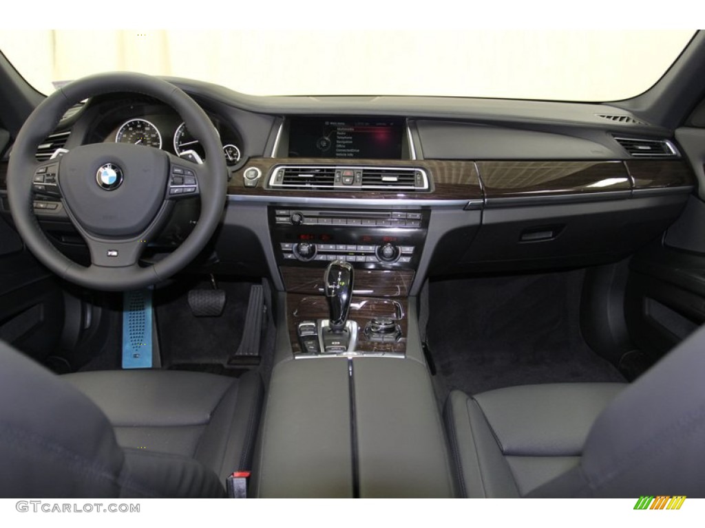 2013 7 Series 750Li Sedan - Black Sapphire Metallic / Black photo #4