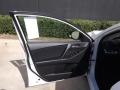 Crystal White Pearl Mica - MAZDA3 i SV 4 Door Photo No. 24