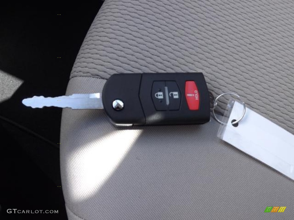 2013 MAZDA5 Sport - Crystal White Pearl / Sand photo #28