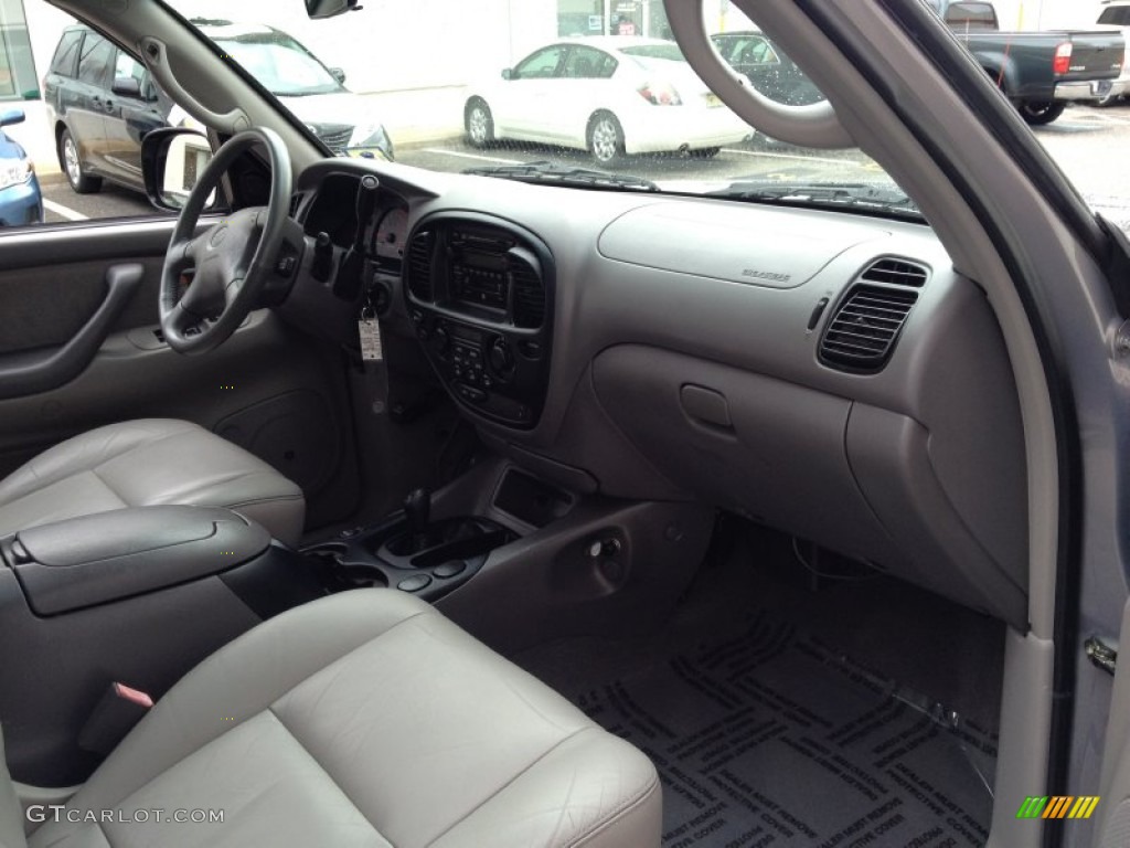 2001 Sequoia SR5 4x4 - Thunder Gray Metallic / Charcoal photo #28