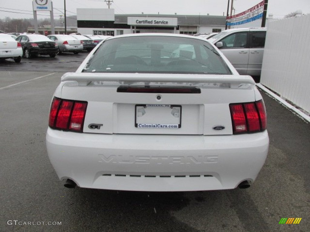 2001 Mustang GT Coupe - Oxford White / Dark Charcoal photo #7