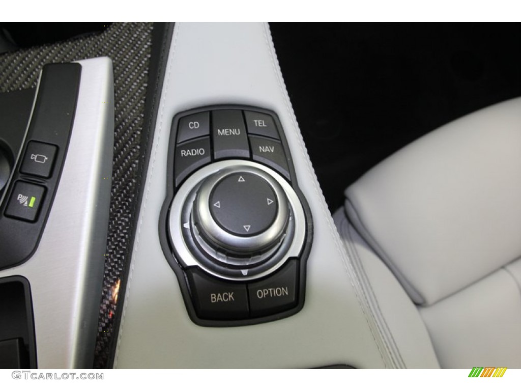 2012 BMW M6 Convertible Controls Photo #79000390