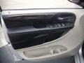 Bright Silver Metallic - Grand Caravan Crew Photo No. 10