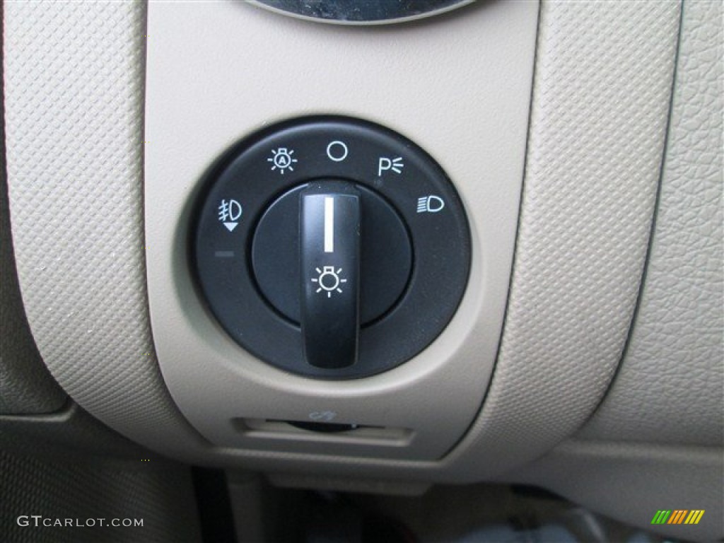 2010 Ford Explorer Eddie Bauer Controls Photo #79004397