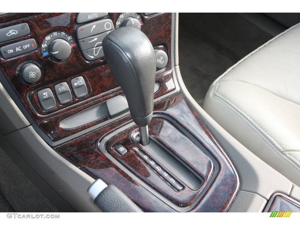 2003 S60 2.4 - Platinum Green Metallic / Taupe photo #23