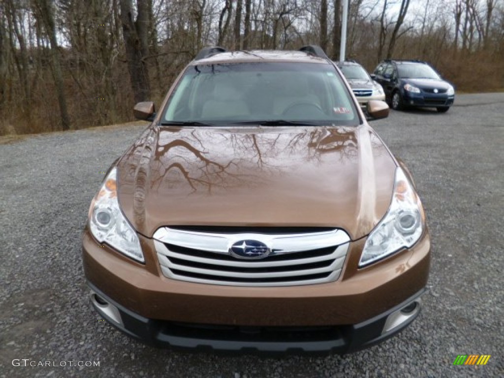 2011 Outback 2.5i Premium Wagon - Caramel Bronze Pearl / Warm Ivory photo #2